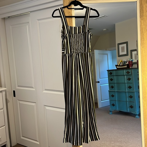 EXPRESS jumpsuit - Picture 4 of 4